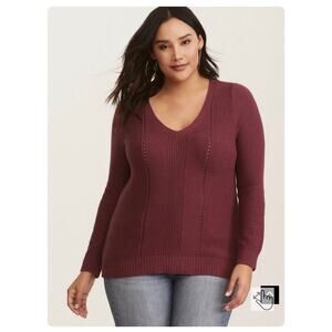 (3) Torrid V-neck pullover sweater  3x   22-24